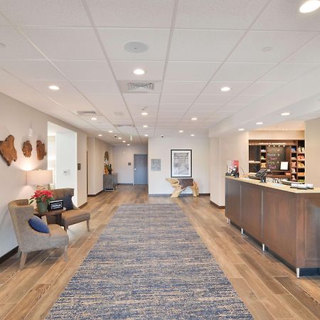 Hampton Inn & Suites Menomonie-Uw Stout Dış mekan fotoğraf