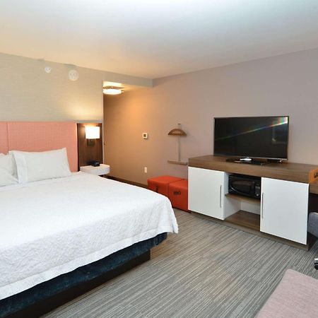 Hampton Inn & Suites Menomonie-Uw Stout Dış mekan fotoğraf