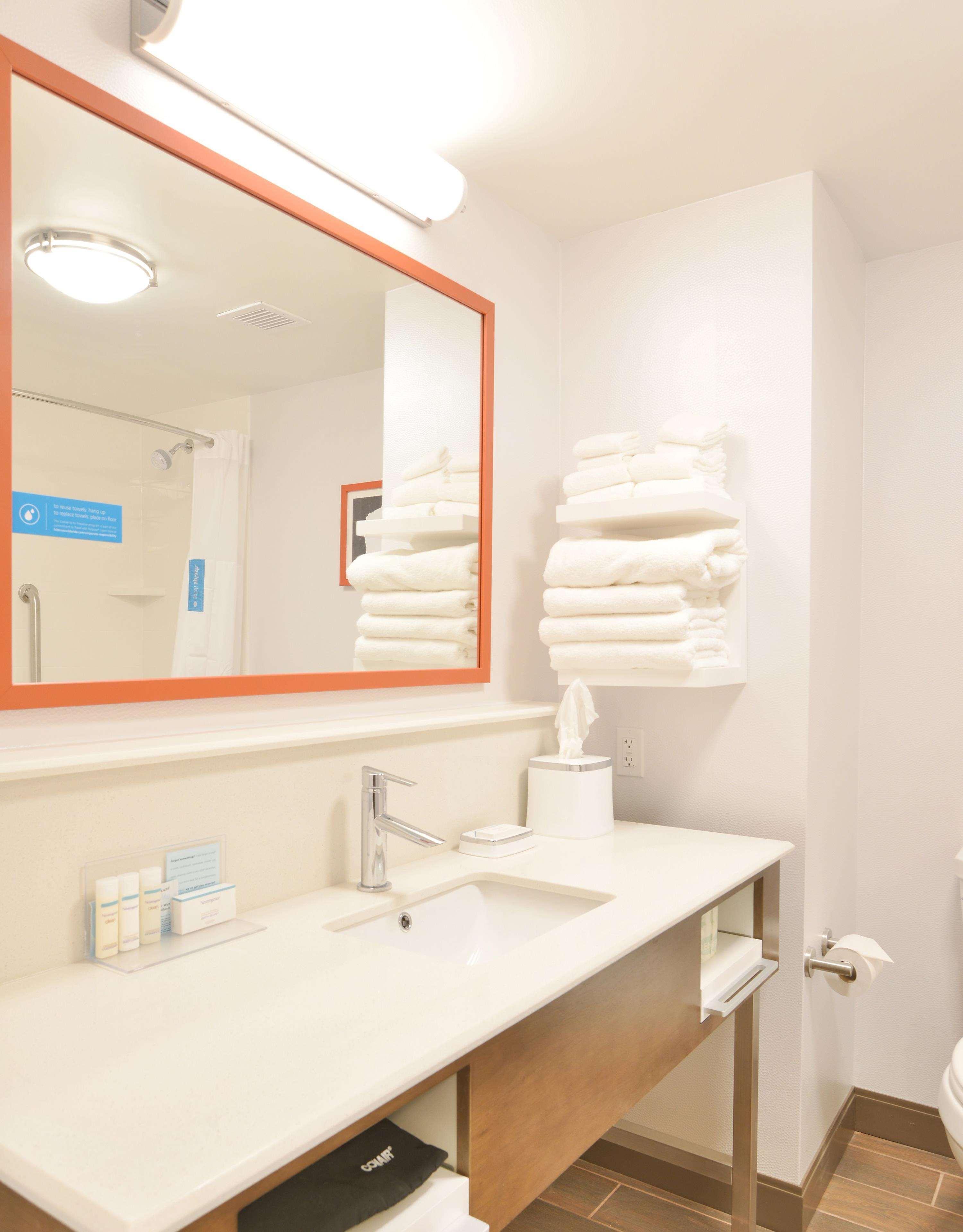Hampton Inn & Suites Menomonie-Uw Stout Dış mekan fotoğraf