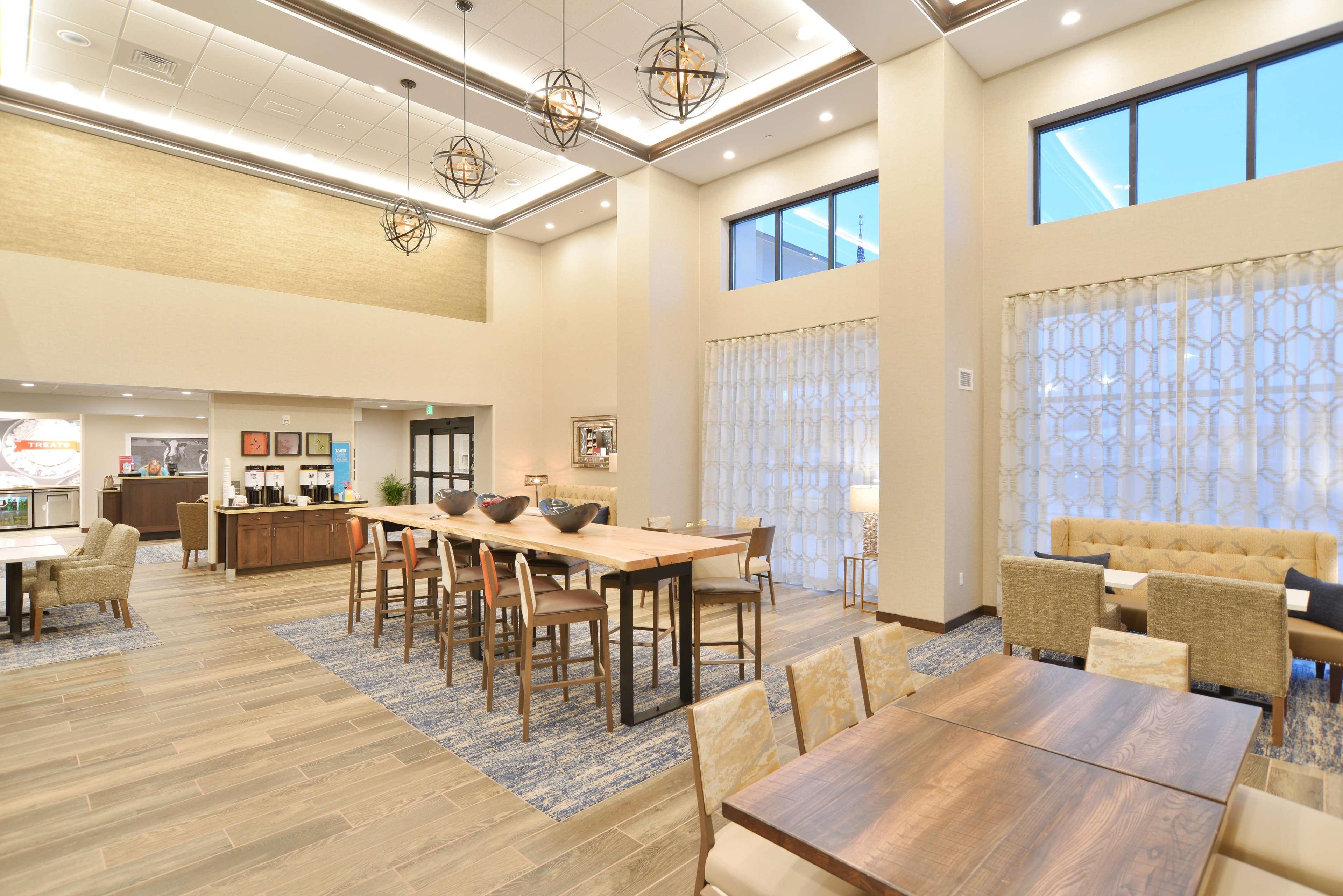 Hampton Inn & Suites Menomonie-Uw Stout Dış mekan fotoğraf