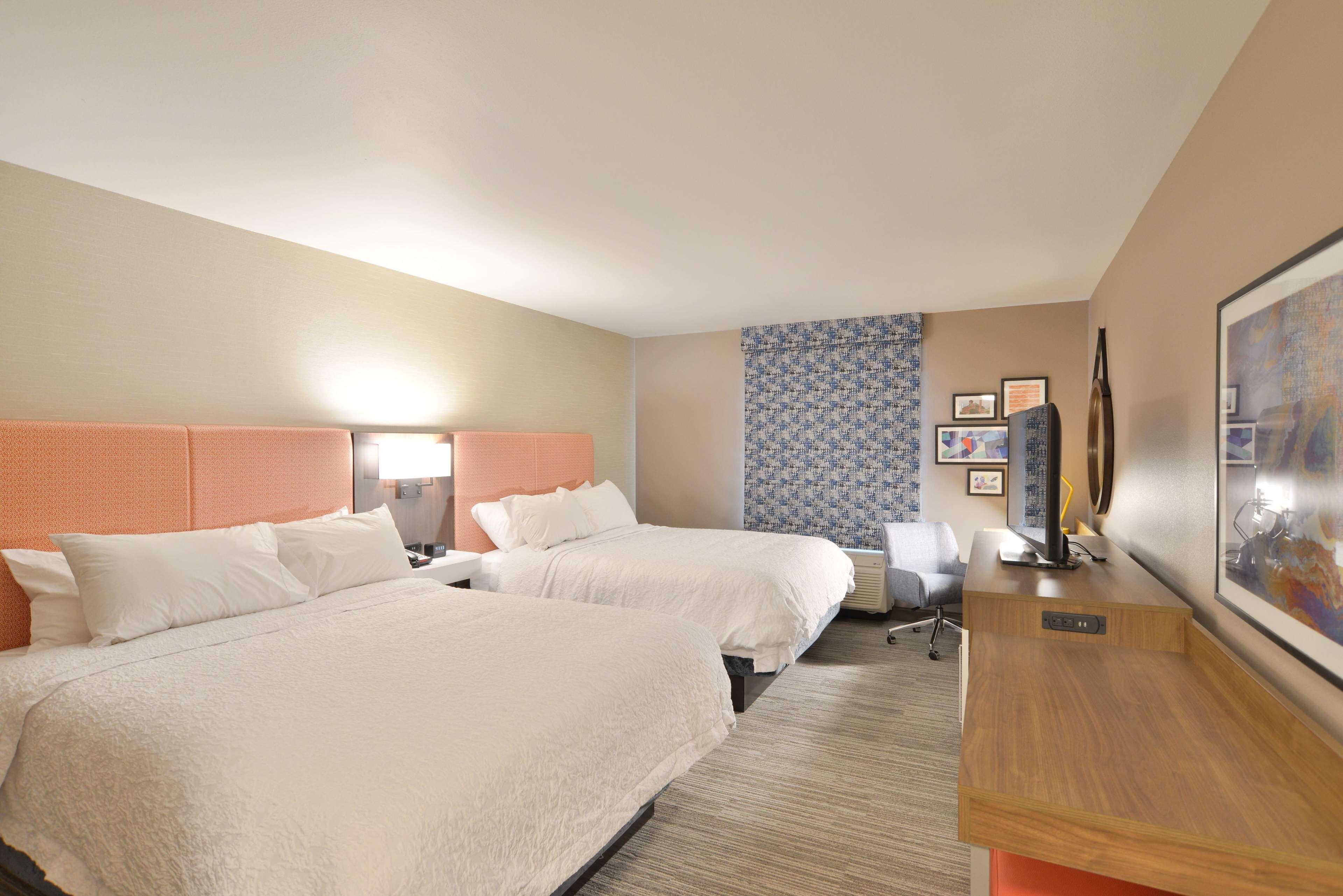 Hampton Inn & Suites Menomonie-Uw Stout Dış mekan fotoğraf