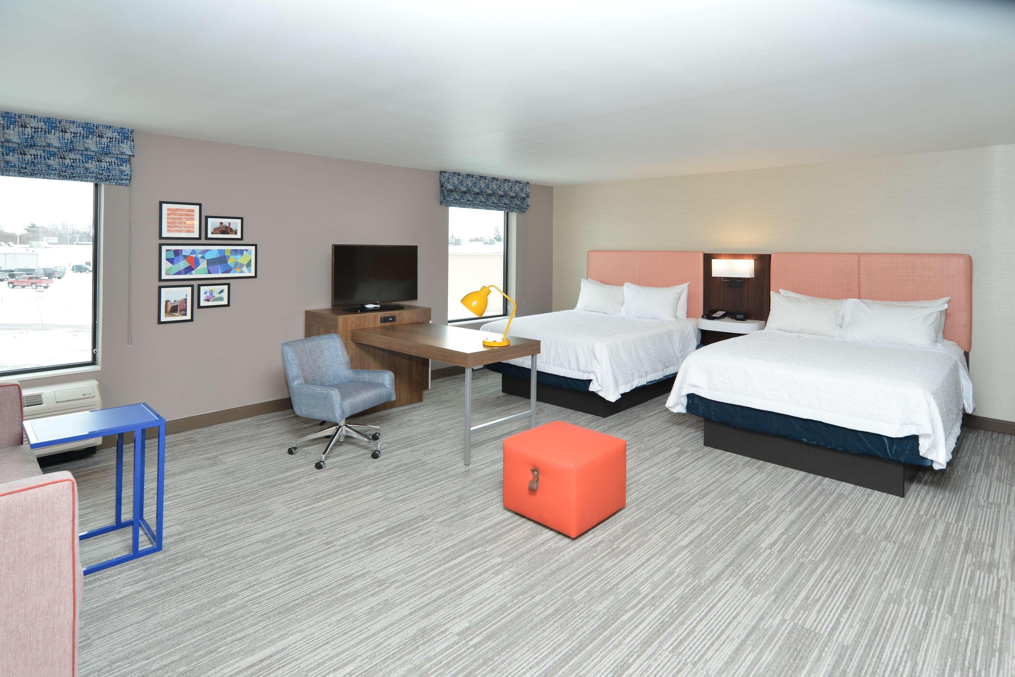 Hampton Inn & Suites Menomonie-Uw Stout Dış mekan fotoğraf