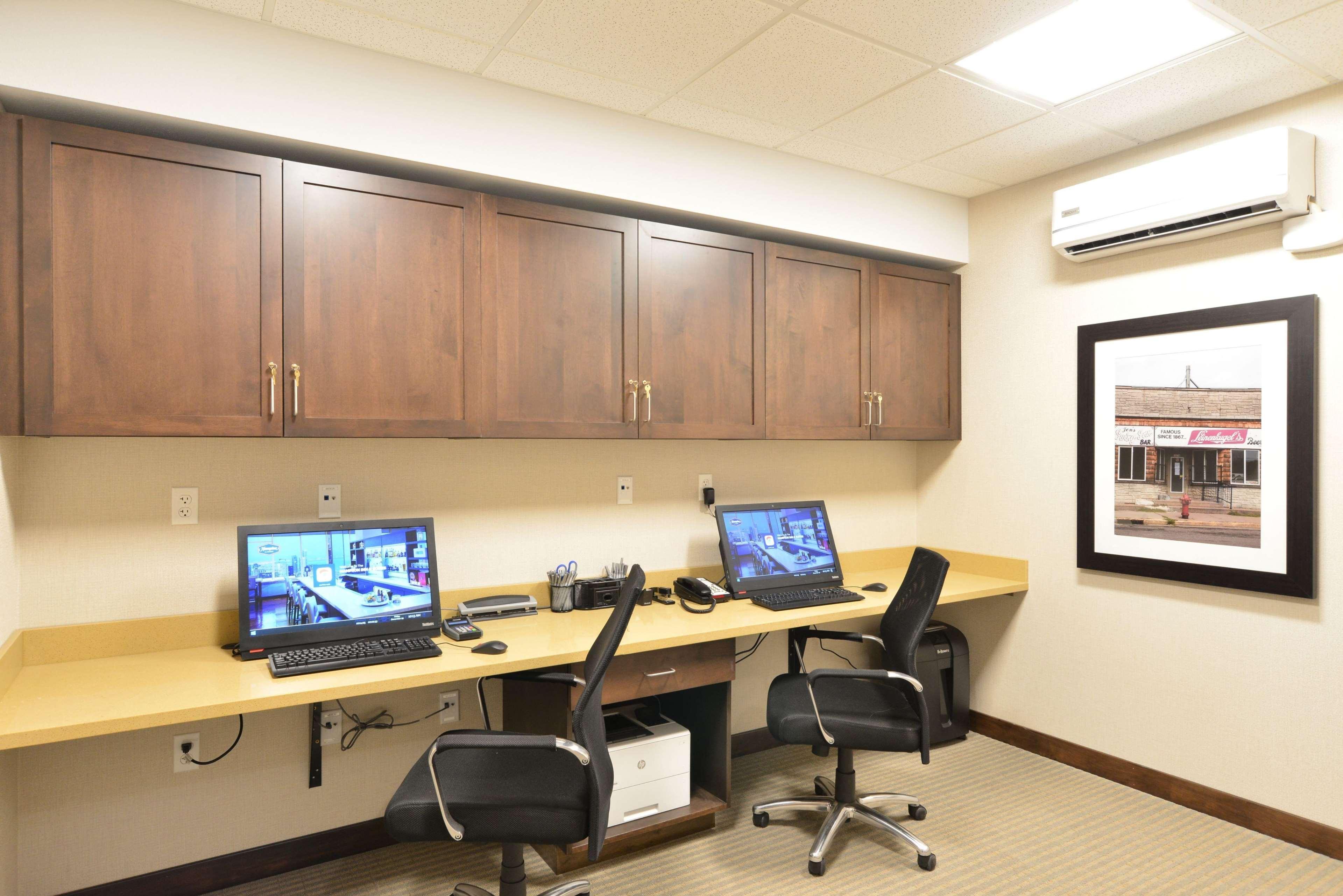 Hampton Inn & Suites Menomonie-Uw Stout Dış mekan fotoğraf
