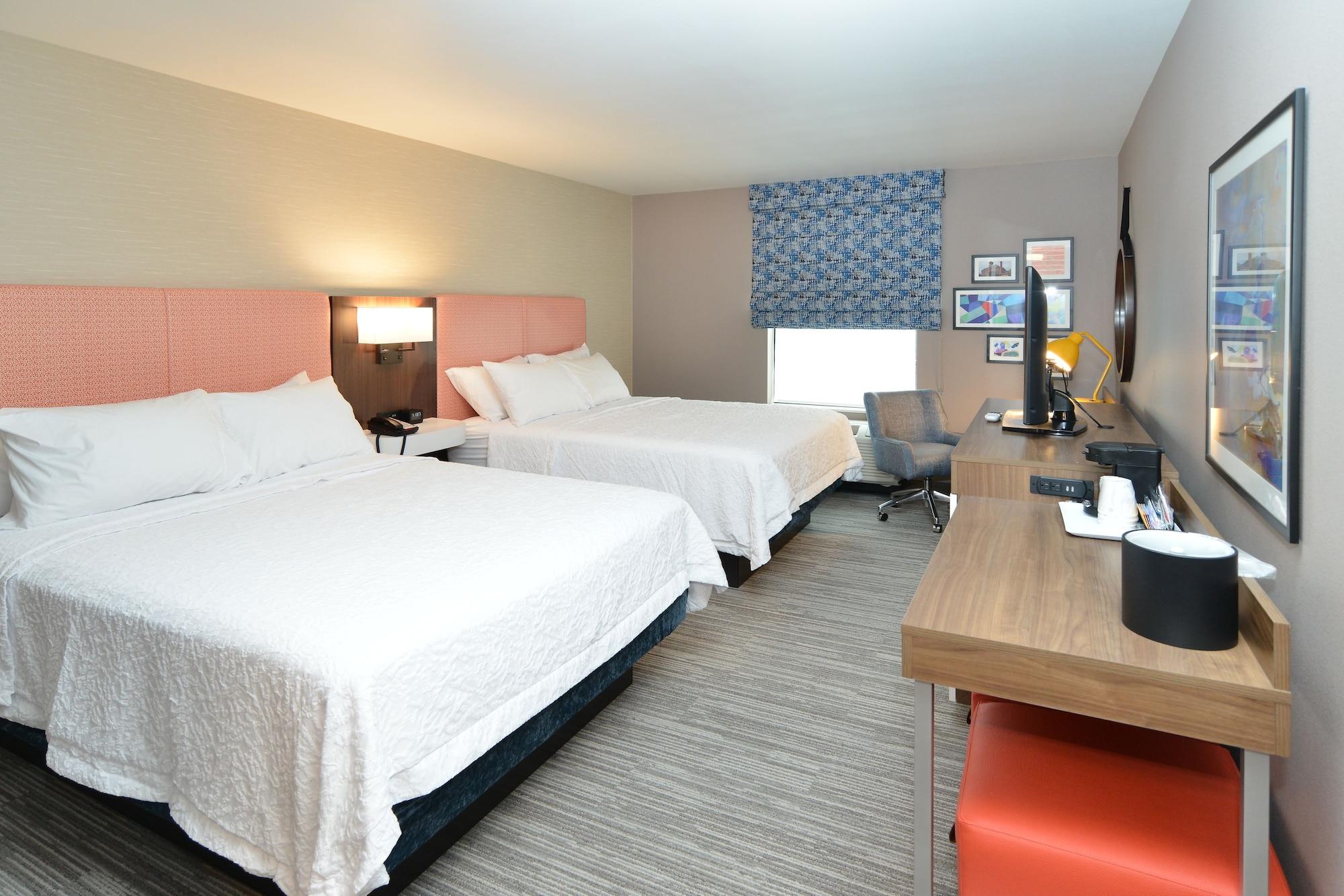 Hampton Inn & Suites Menomonie-Uw Stout Dış mekan fotoğraf
