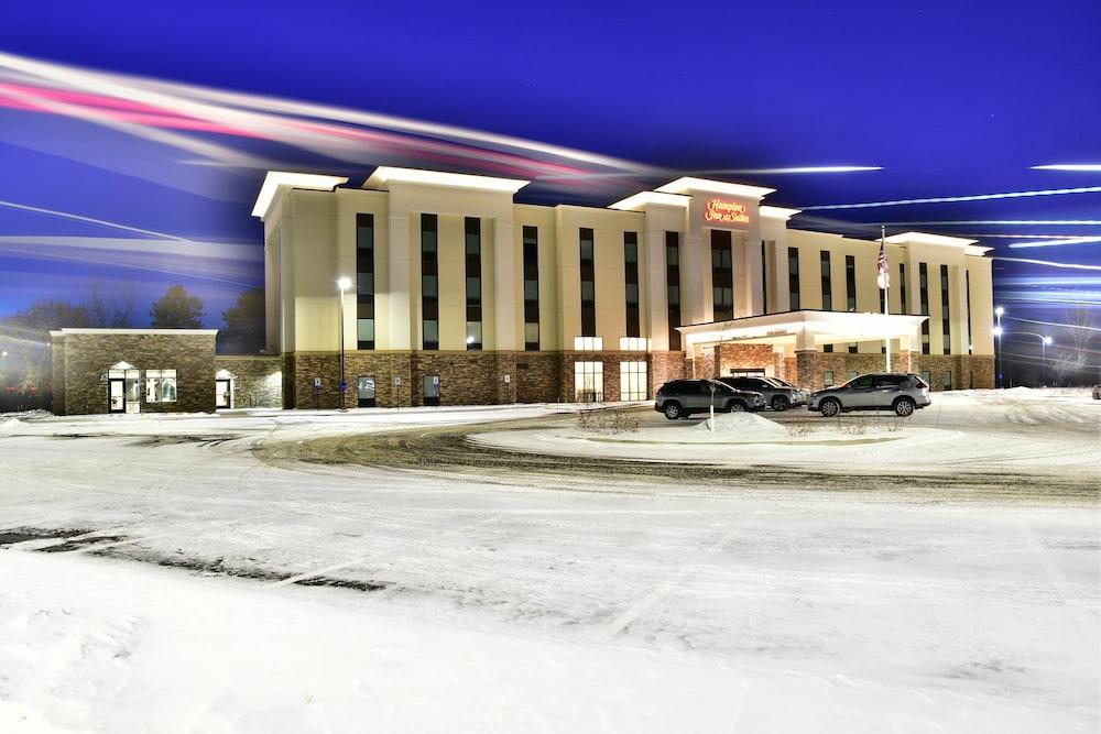 Hampton Inn & Suites Menomonie-Uw Stout Dış mekan fotoğraf