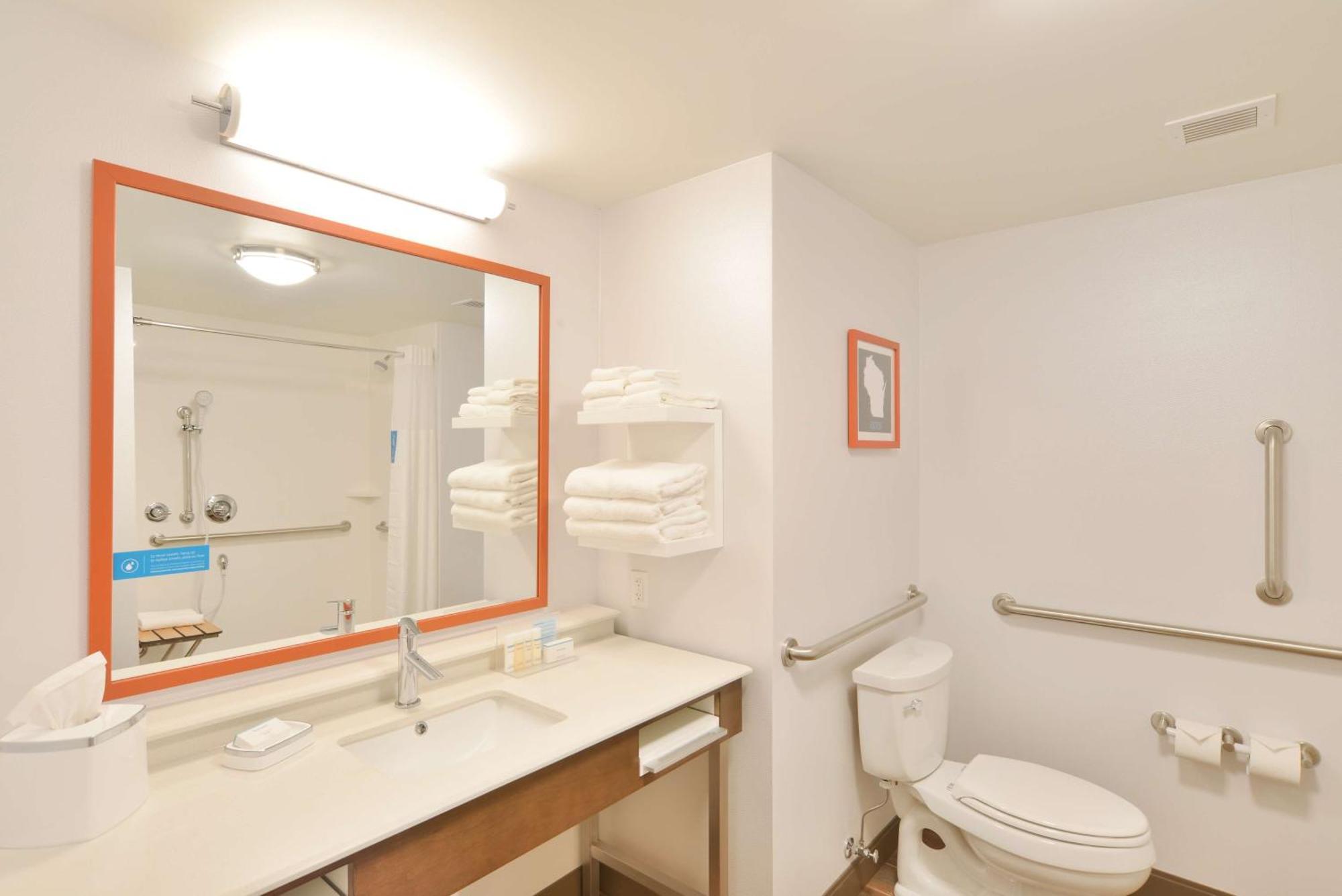 Hampton Inn & Suites Menomonie-Uw Stout Dış mekan fotoğraf