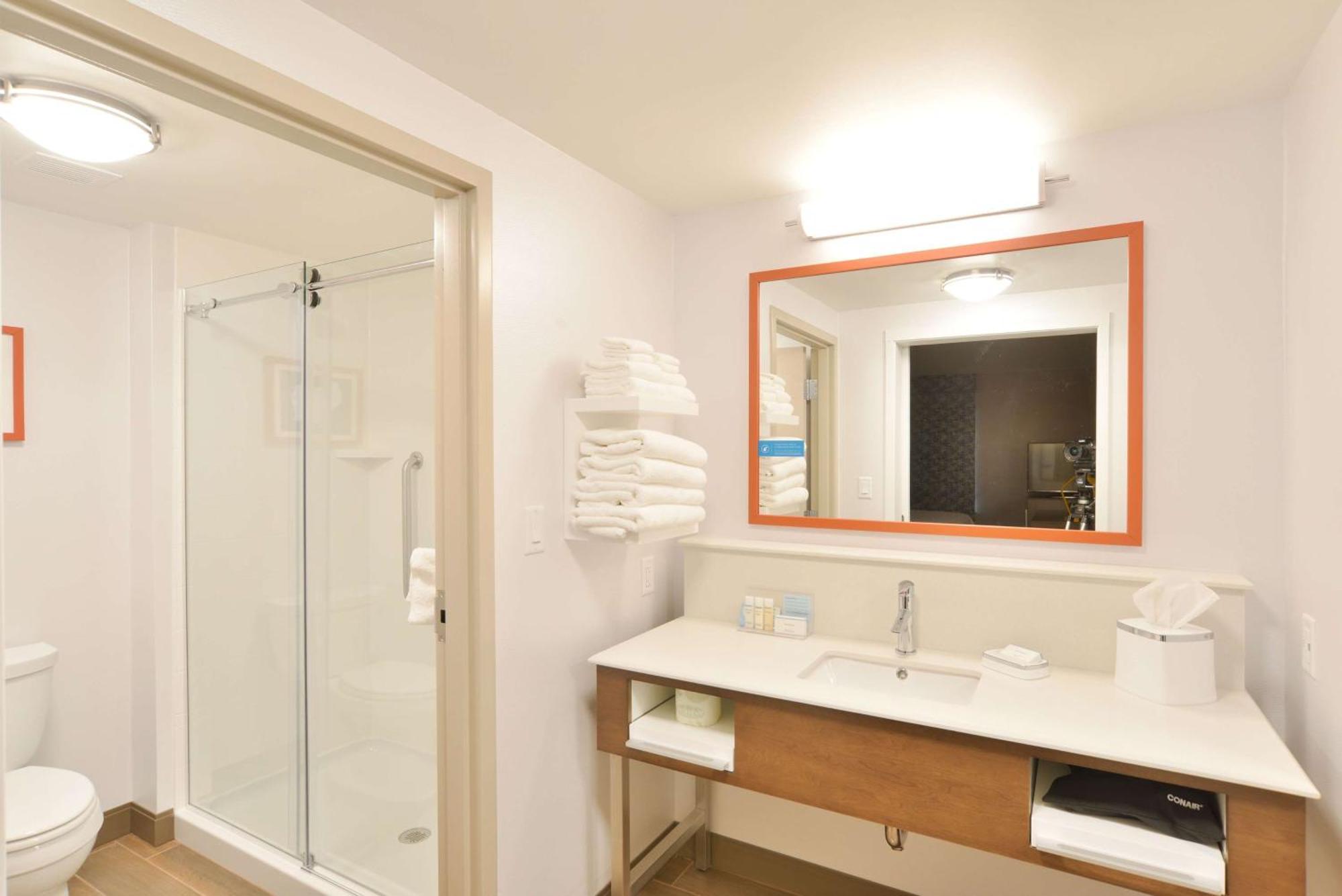 Hampton Inn & Suites Menomonie-Uw Stout Dış mekan fotoğraf