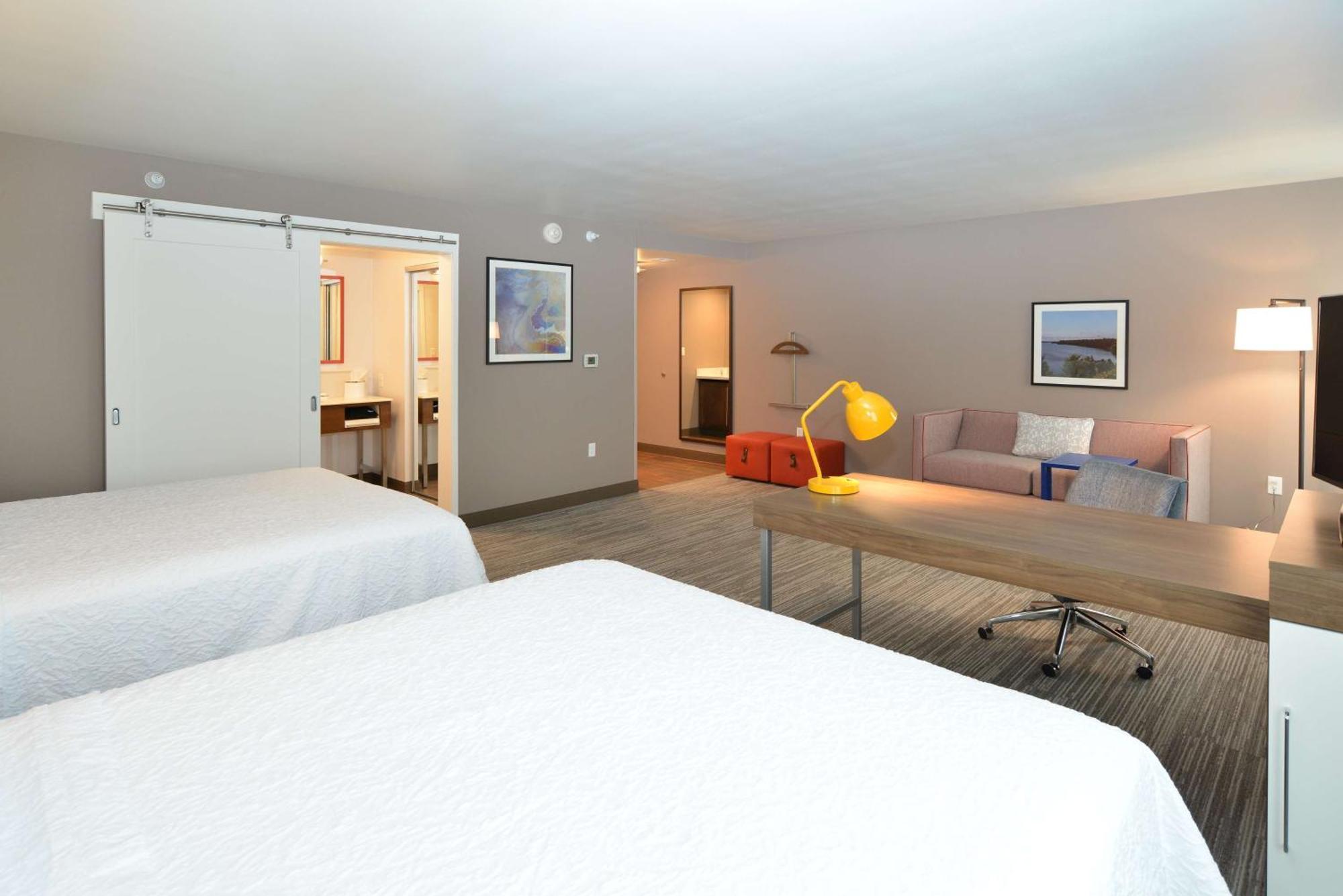 Hampton Inn & Suites Menomonie-Uw Stout Dış mekan fotoğraf
