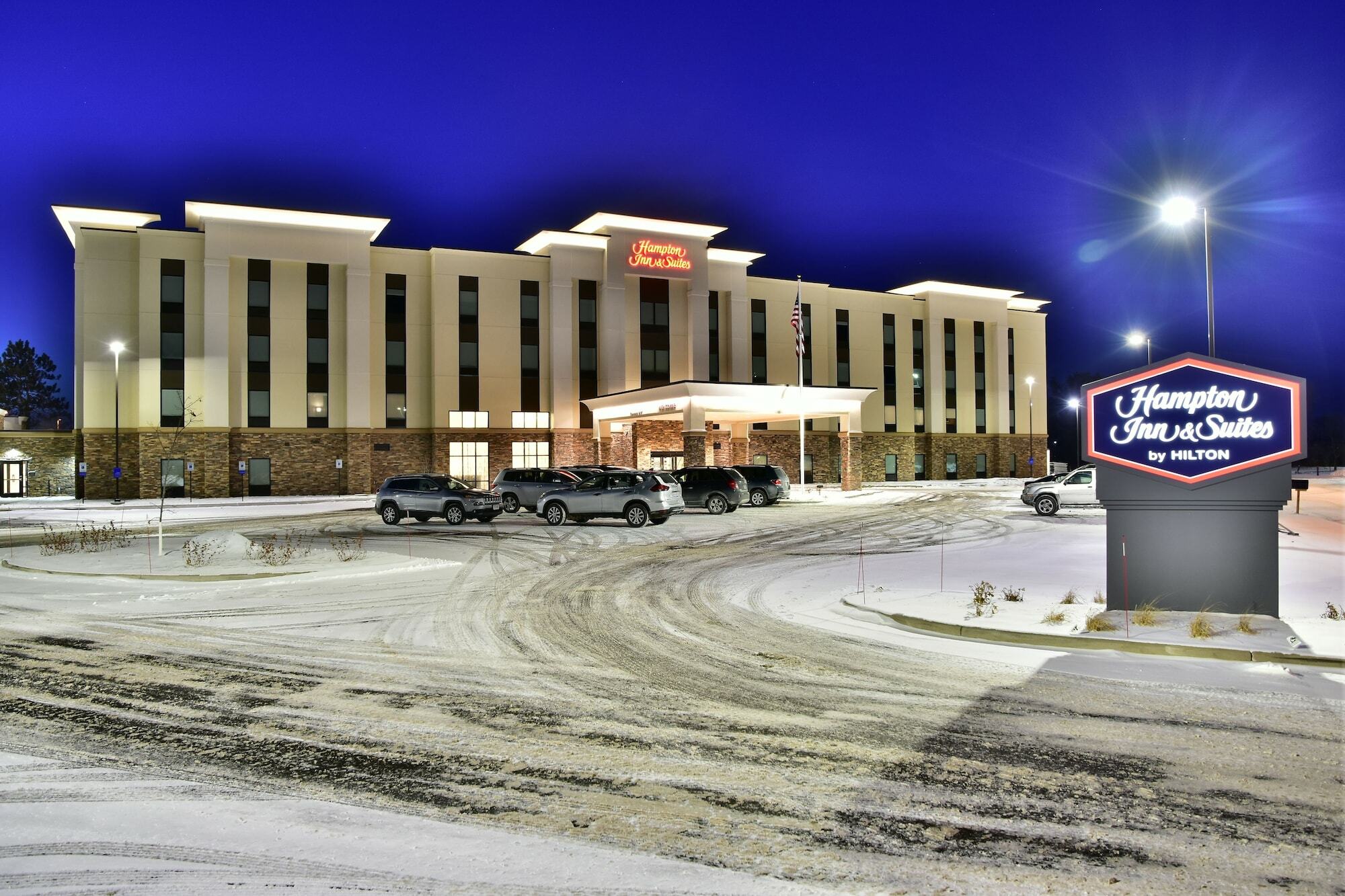 Hampton Inn & Suites Menomonie-Uw Stout Dış mekan fotoğraf